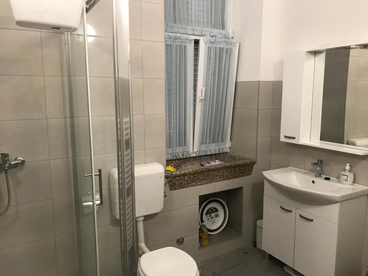 Pergul Apartment Kastela
